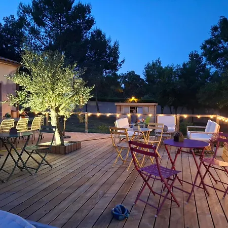 Le Mas Victoria - Chambres d'hôtes avec table d'hôtes-Parking privé ferme-3